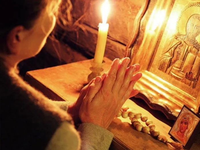 Гадалка в Торжоке - диагностика по свечам